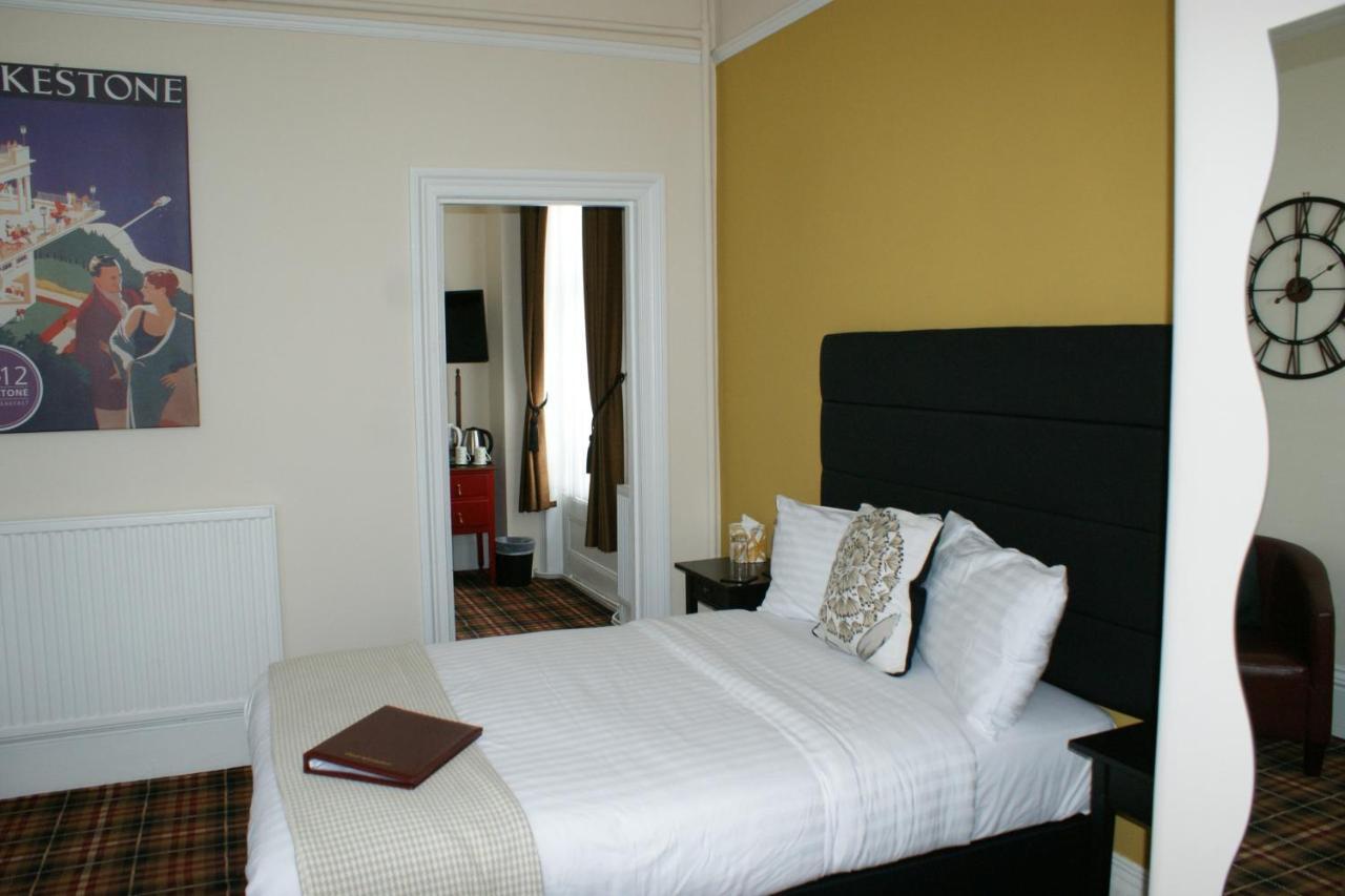 10To12 Folkestone B&B 외부 사진