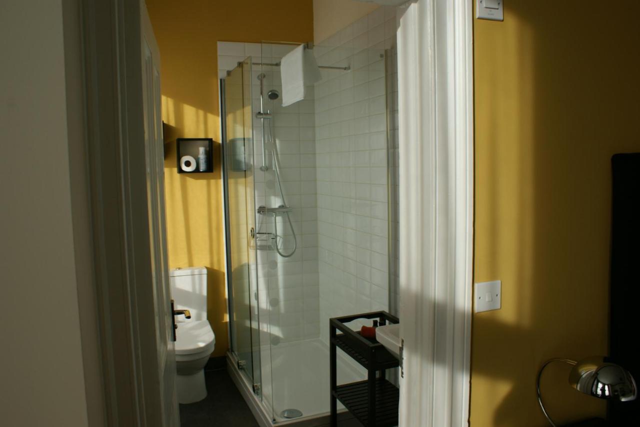 10To12 Folkestone B&B 외부 사진